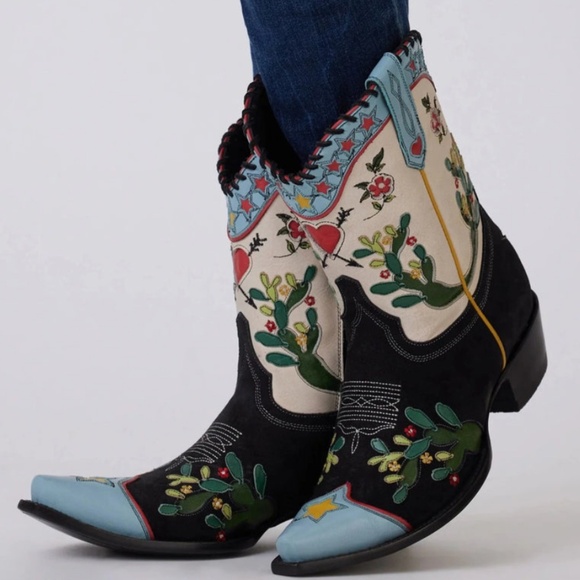 Double D Ranch Shoes - DOUBLE D RANCH BY OLD GRINGO WOMEN'S TRULY 8.5" BOOT
